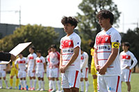 準優勝に終わった東京23FCの本村選手（右側）と栗田選手（左側）。